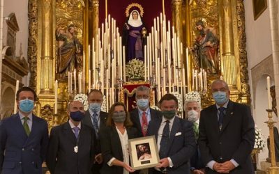 Reconocimiento a D. Tulio García, a Dª. María Pérez  y al grupo de los 300 voluntarios