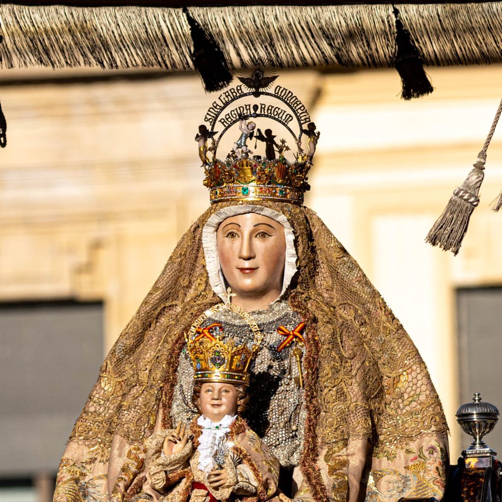 Virgen de los Reyes 2022 cuadrada