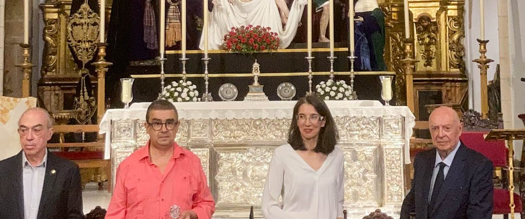 Mesa redonda 75 años de devoción a Santa Marta