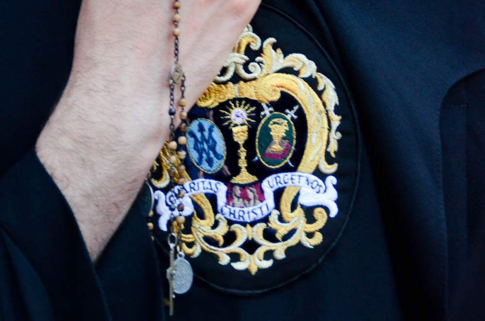 Escudo mano rosario 2015 Fernando Alzate