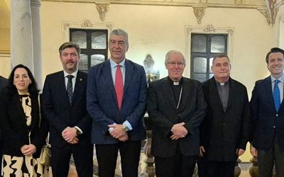 La Junta de Gobierno es recibida por el Arzobispo de Sevilla